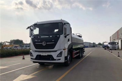 東風天龍后八輪20噸噴霧車，國六綠化噴灑車